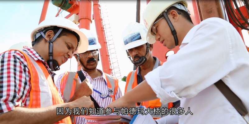 Zhu Wenyu and his HSE team